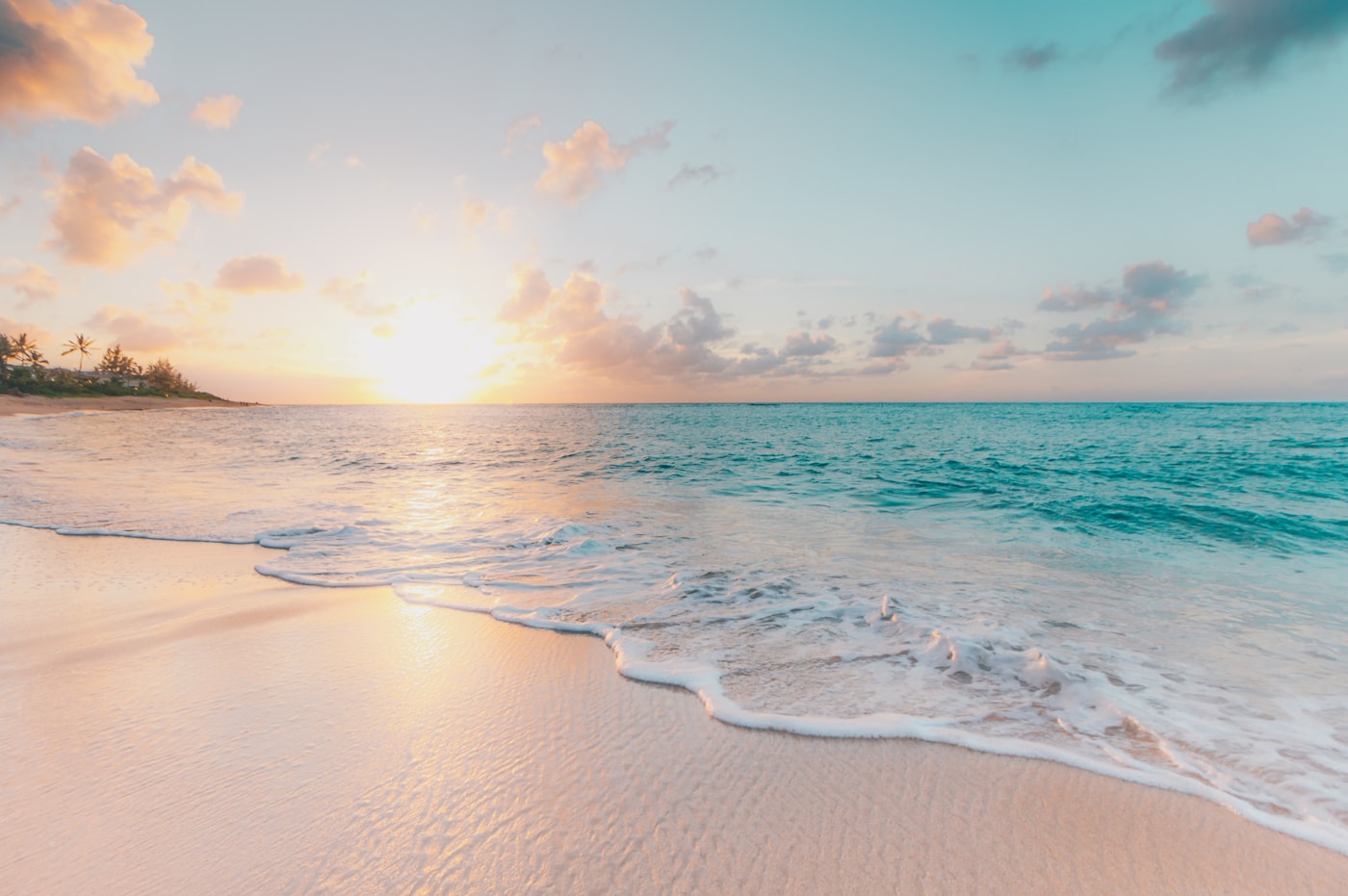 Serene tropical coastal scene suited to a quiet workation in Goa